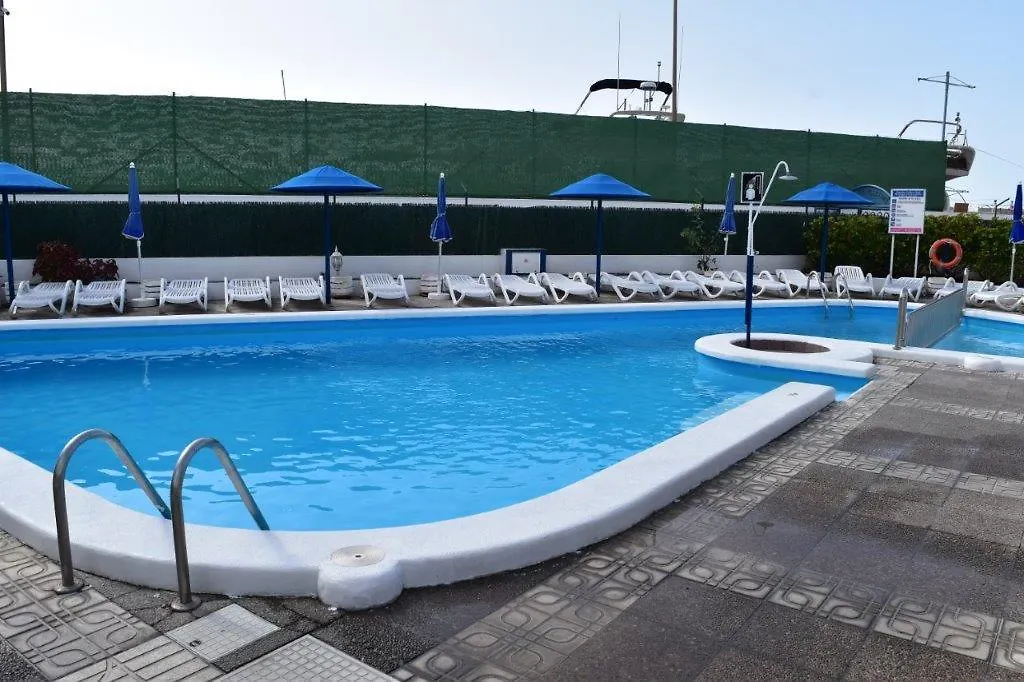 公寓 阿德耶Puerto Colon Club Apartamento公寓